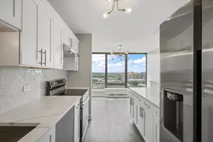 5445 N Sheridan Rd, Chicago, IL 60640 - Photo 3