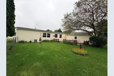 8616 Summerwood Drive, Roscoe, IL 61073 - Photo 3