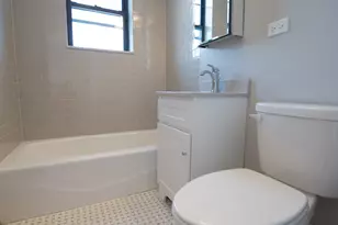 817 W Lakeside Pl, Chicago, IL 60640 - Photo 13
