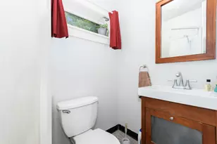 202 N Main St, Sandwich, IL 60548 - Photo 11