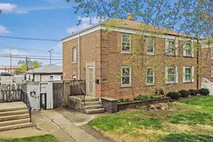 5156 W 63rd Pl, Chicago, IL 60638 - Photo 1