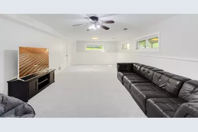 38W274 Bernice Drive, Saint Charles, IL 60174 - Photo 19