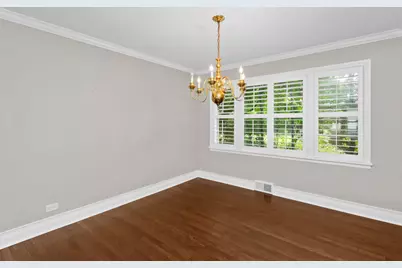 807 Surrey Lane, Glenview, IL 60025 - Photo 7