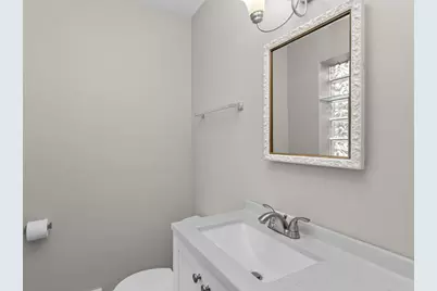 807 Surrey Lane, Glenview, IL 60025 - Photo 23