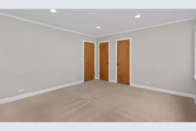 807 Surrey Lane, Glenview, IL 60025 - Photo 17