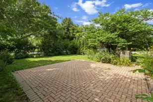 807 Surrey Ln, Glenview, IL 60025 - Photo 27