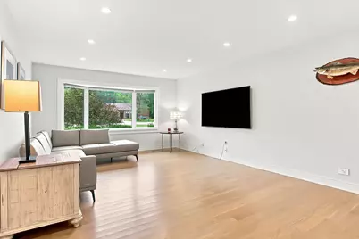 9S580 Clarendon Hills Road, Willowbrook, IL 60527 - Photo 5