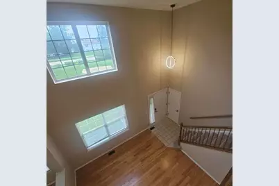 6085 Delaney Drive, Hoffman Estates, IL 60192 - Photo 11