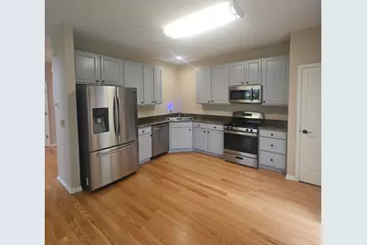 6085 Delaney Drive, Hoffman Estates, IL 60192 - Photo 7