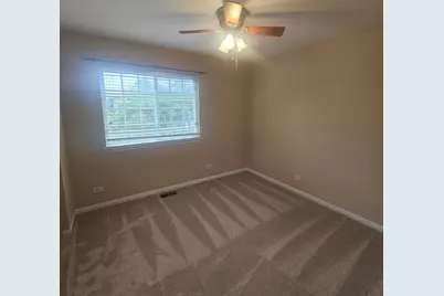 6085 Delaney Drive, Hoffman Estates, IL 60192 - Photo 19