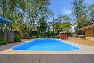 1213 Douglas Terrace, Dixon, IL 61021 - Photo 3