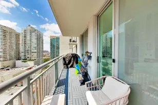 421 W Huron St, Chicago, IL 60654 - Photo 17