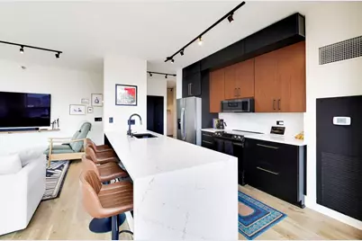 421 W Huron Street #1305, Chicago, IL 60654 - Photo 5
