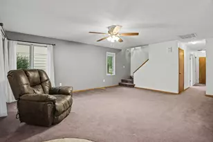 808 N Mohave Dr, Pontiac, IL 61764 - Photo 7