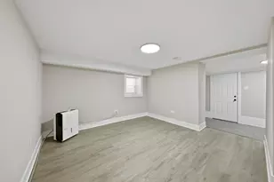 10546 S Ave J, Chicago, IL 60617 - Photo 23