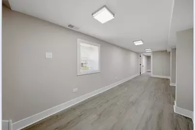 10546 S Avenue J, Chicago, IL 60617 - Photo 25