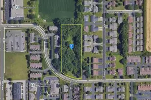 7230 Colosseum Dr, Rockford, IL 61107 - Photo 1