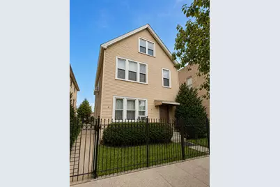 2720 N Monitor Avenue, Chicago, IL 60639 - Photo 1