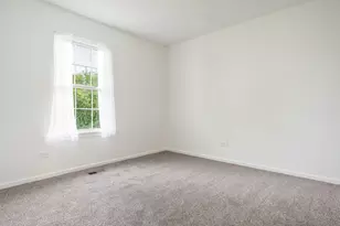 571 Newport Ct, Island Lake, IL 60042 - Photo 19