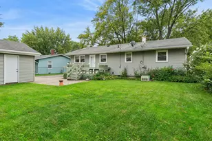 777 Redwood Dr, Aurora, IL 60506 - Photo 17