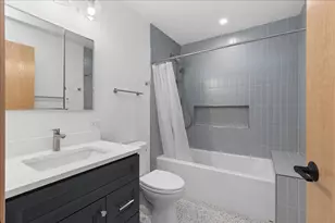 12405 S 75th Ave, Palos Heights, IL 60463 - Photo 5
