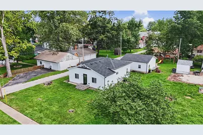 205 S Washington Street, Mansfield, IL 61854 - Photo 5