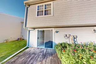 1985 Westview Ln, Round Lake Beach, IL 60073 - Photo 25