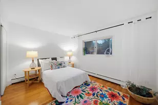 526 W Roscoe St, Chicago, IL 60657 - Photo 9