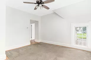 642 E Chicago St, Elgin, IL 60120 - Photo 21