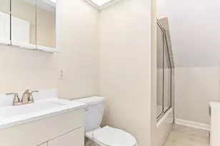 642 E Chicago St, Elgin, IL 60120 - Photo 27