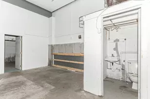 642 E Chicago St, Elgin, IL 60120 - Photo 35