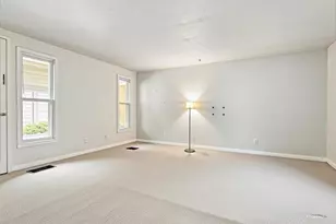 1323 E Rosita Dr, Palatine, IL 60074 - Photo 11