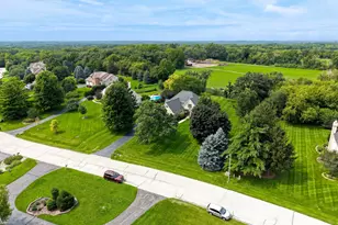 7306 Burning Tree Dr, McHenry, IL 60050 - Photo 37