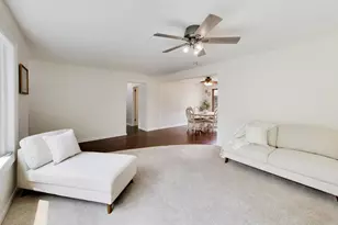 1434 E Norman Dr, Palatine, IL 60074 - Photo 5