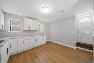 1656 S Troy St, Chicago, IL 60623 - Photo 21