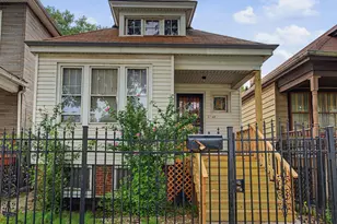 8748 S Marquette Ave, Chicago, IL 60617 - Photo 1