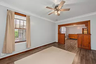 8748 S Marquette Ave, Chicago, IL 60617 - Photo 7