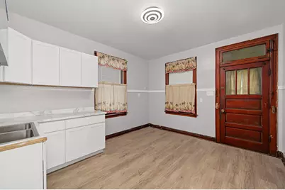8748 S Marquette Avenue, Chicago, IL 60617 - Photo 15
