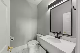 7814 Burr Oak Dr, McHenry, IL 60050 - Photo 17