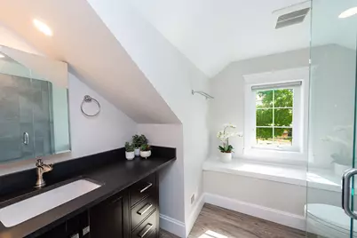 205 W Cook Avenue, Libertyville, IL 60048 - Photo 23