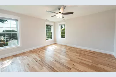 205 W Cook Avenue, Libertyville, IL 60048 - Photo 13