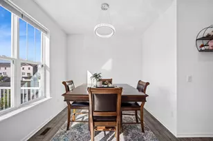 1034 Atterberg Rd, South Elgin, IL 60177 - Photo 5