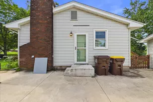 3320 Seward Ave, Rockford, IL 61108 - Photo 33