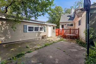 2870 Alden Ln, Des Plaines, IL 60018 - Photo 23