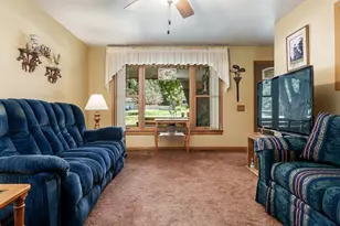 3709 Renfro Rd, Cherry Valley, IL 61016 - Photo 9