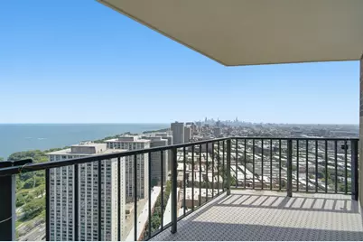 3660 N Lake Shore Drive #3903, Chicago, IL 60613 - Photo 5