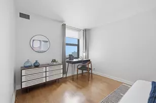3660 N Lake Shore Dr, Chicago, IL 60613 - Photo 15