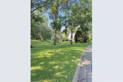 102 Ashton Drive, Burr Ridge, IL 60527 - Photo 3