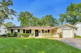 6314 Winston Dr, Woodridge, IL 60517 - Photo 1