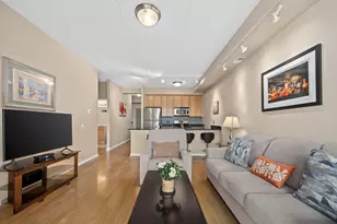974 W 35th Pl, Chicago, IL 60609 - Photo 5